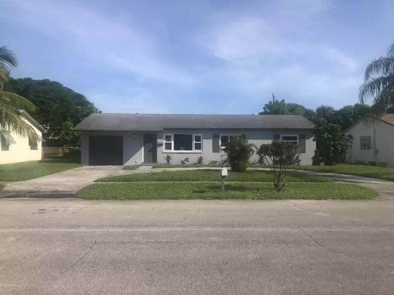 650 W 36th ST, Riviera Beach, FL 33404