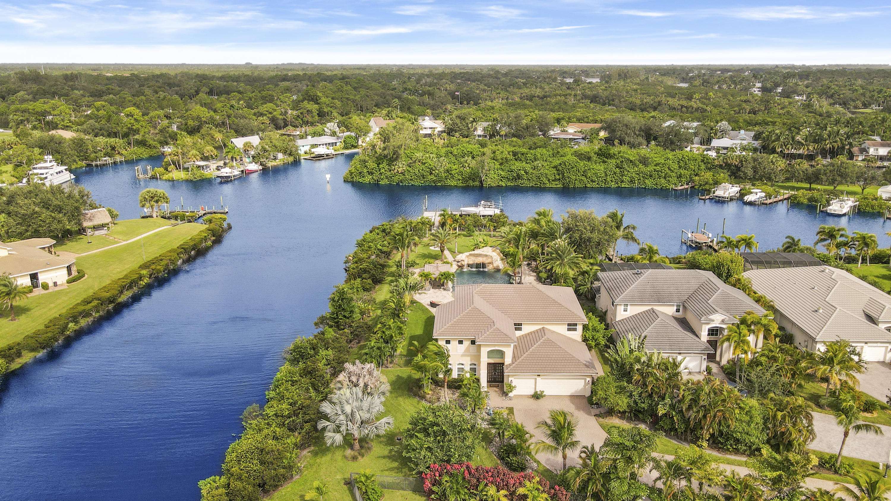 7200 SW Harbor Cove DR, Stuart, FL 34997