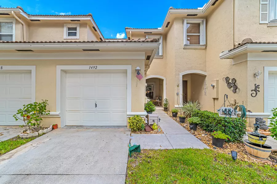 1492 New Castle TER, Wellington, FL 33414