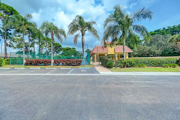 Jupiter, FL 33458,109 Augusta CT