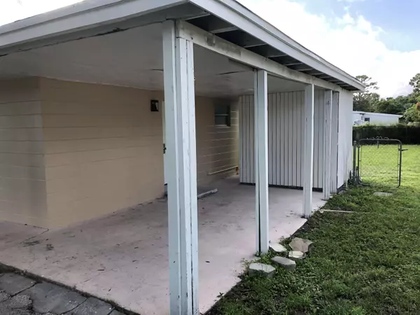 Fort Pierce, FL 34946,2905 Dunbar ST