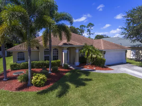 3338 SW Foremost DR, Port Saint Lucie, FL 34953