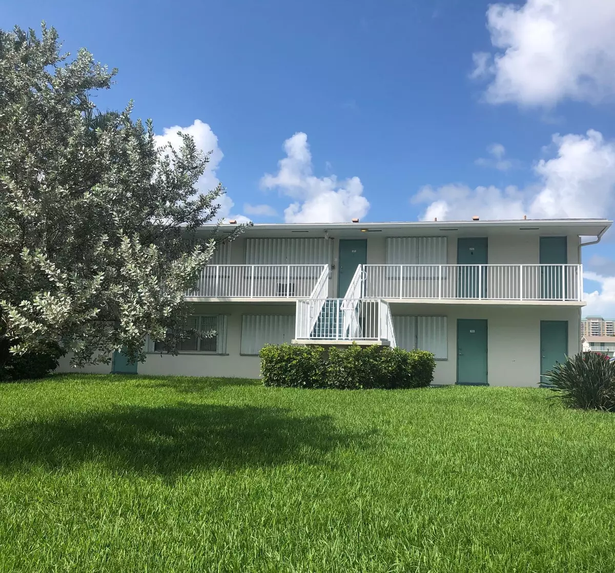 Boynton Beach, FL 33435,880 W Horizons W 211