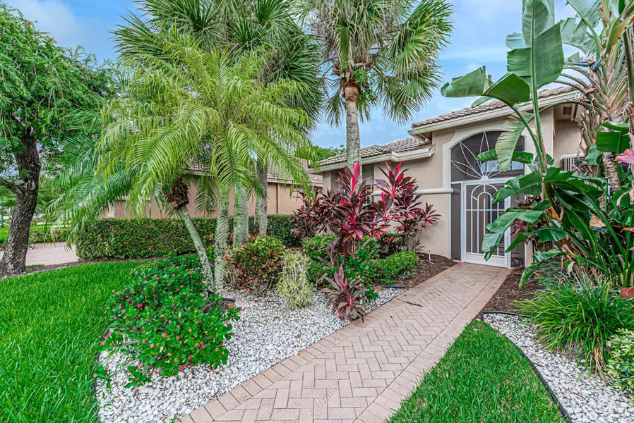 8297 Grand Messina CIR, Boynton Beach, FL 33472