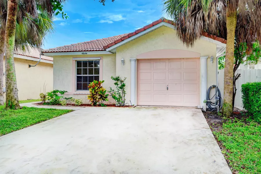 4644 Concordia LN, Boynton Beach, FL 33436