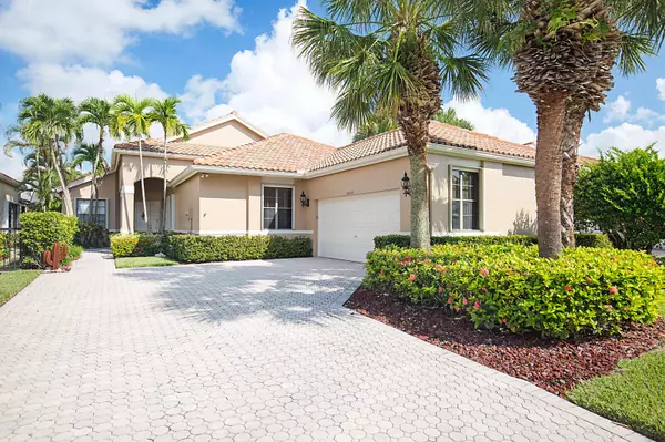 10122 Dover Carriage LN, Wellington, FL 33449