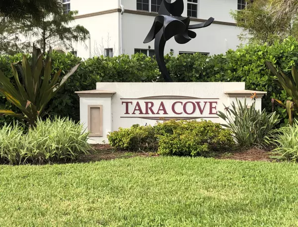 West Palm Beach, FL 33417,4607 Tara Cove WAY 24