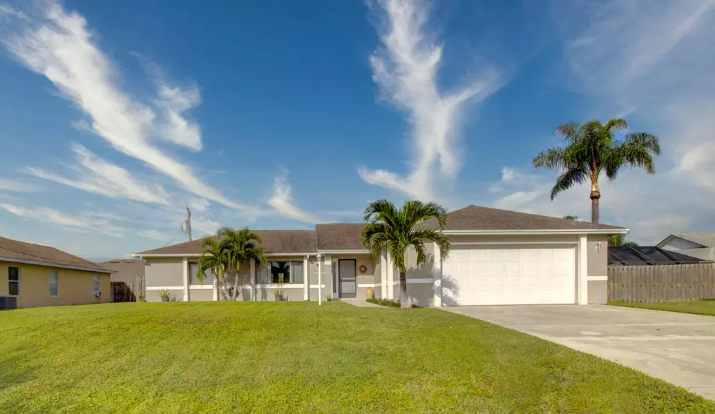 2324 SE Haddon ST, Port Saint Lucie, FL 34984