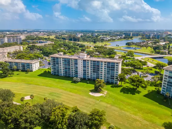 Pompano Beach, FL 33069,3010 N Course DR 506