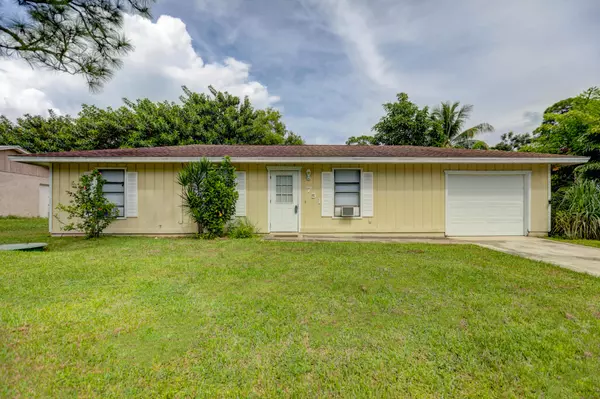 751 SE Voltair TER, Port Saint Lucie, FL 34983