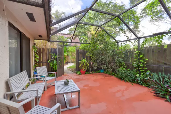 7652 W Courtyard RUN, Boca Raton, FL 33433