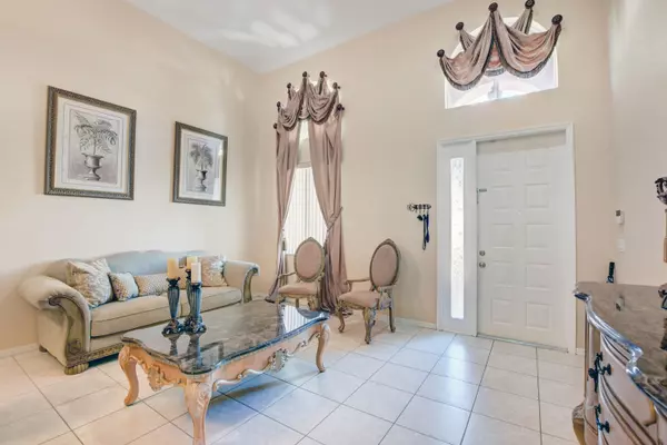 Royal Palm Beach, FL 33411,120 Sarona CIR