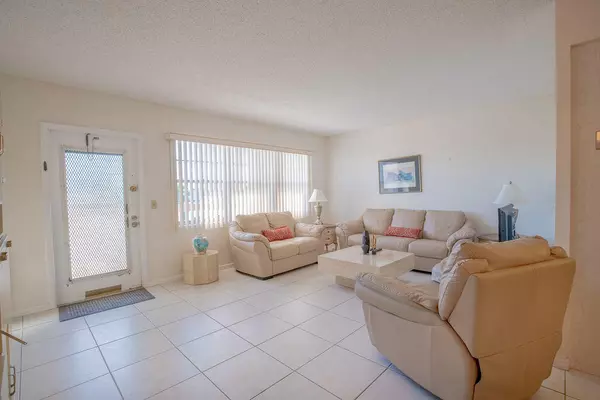 Boca Raton, FL 33434,4048 Cornwall C