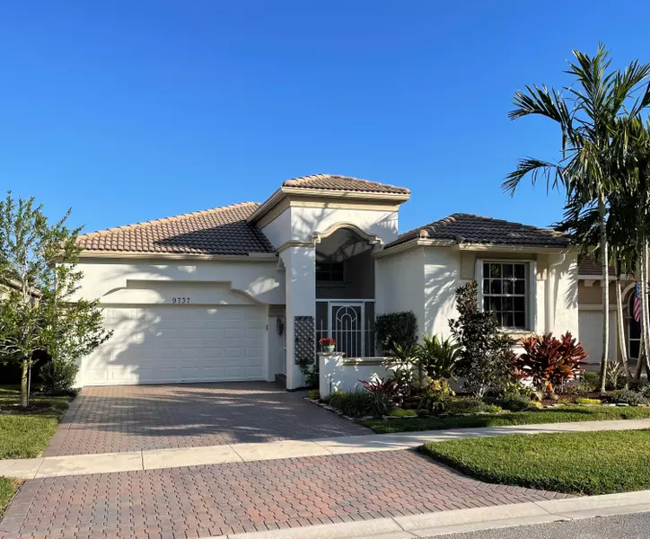 9737 W Via Grande, Wellington, FL 33411