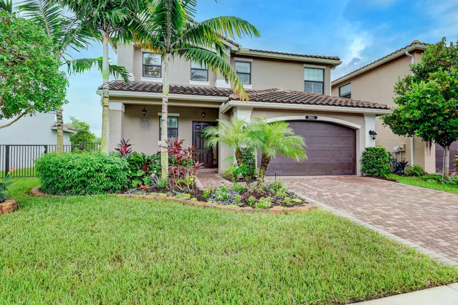 8064 Star Sapphire CT, Delray Beach, FL 33446