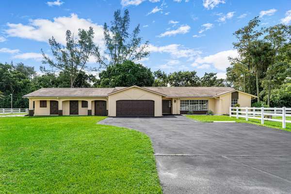 Boca Raton, FL 33498,19656 S 118th TRL