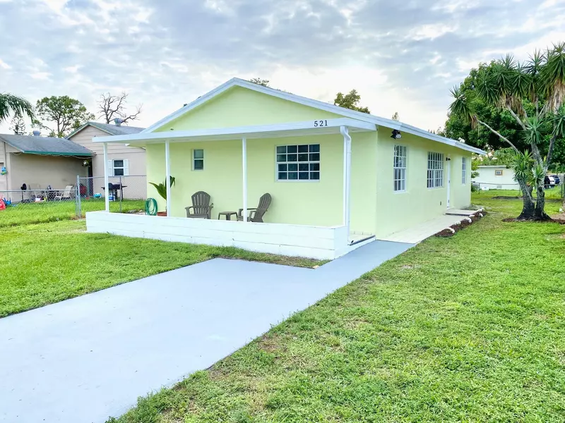 521 Jennings AVE, Greenacres, FL 33463