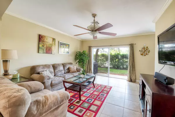 Palm Springs, FL 33461,421 Talia CIR