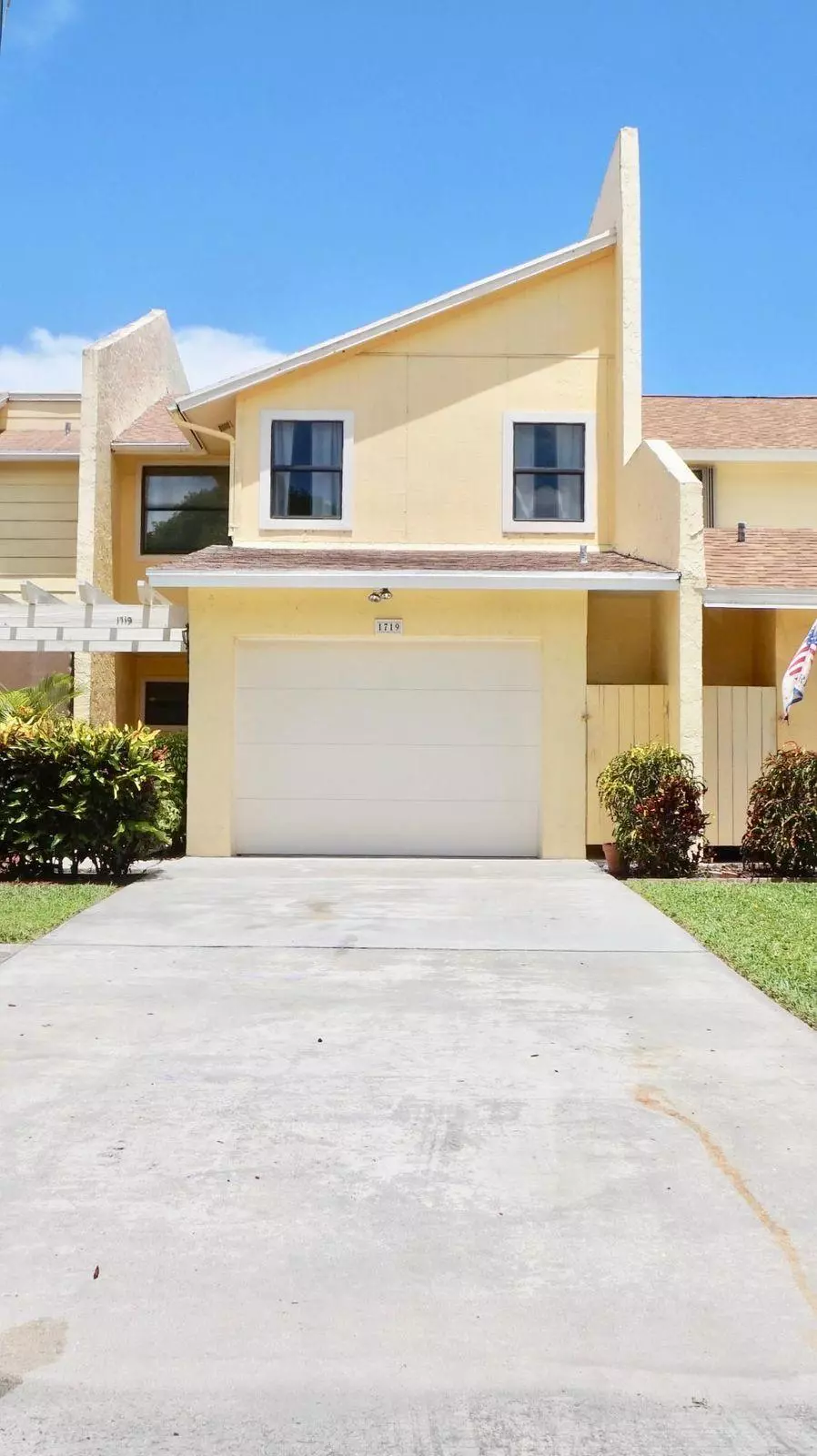 West Palm Beach, FL 33406,1719 Woodbridge Lakes CIR