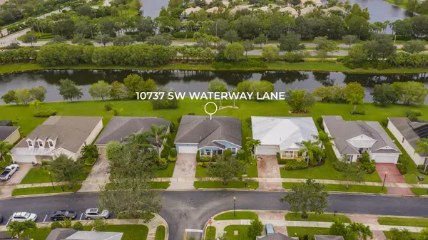 Port Saint Lucie, FL 34987,10737 SW Waterway LN