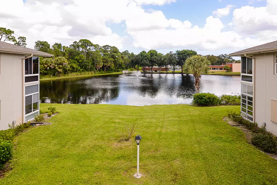 1 Lake Vista TRL 204, Fort Pierce, FL 34950