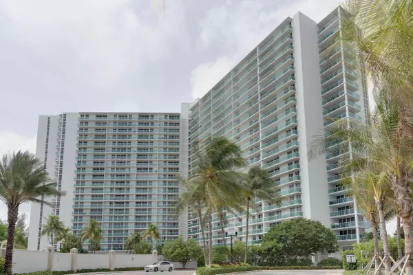 Sunny Isles Beach, FL 33160,100 Bayview DR 826