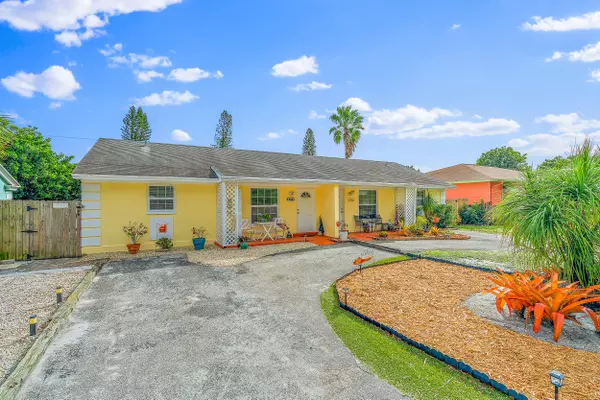 8392 SE Sunset ST, Hobe Sound, FL 33455