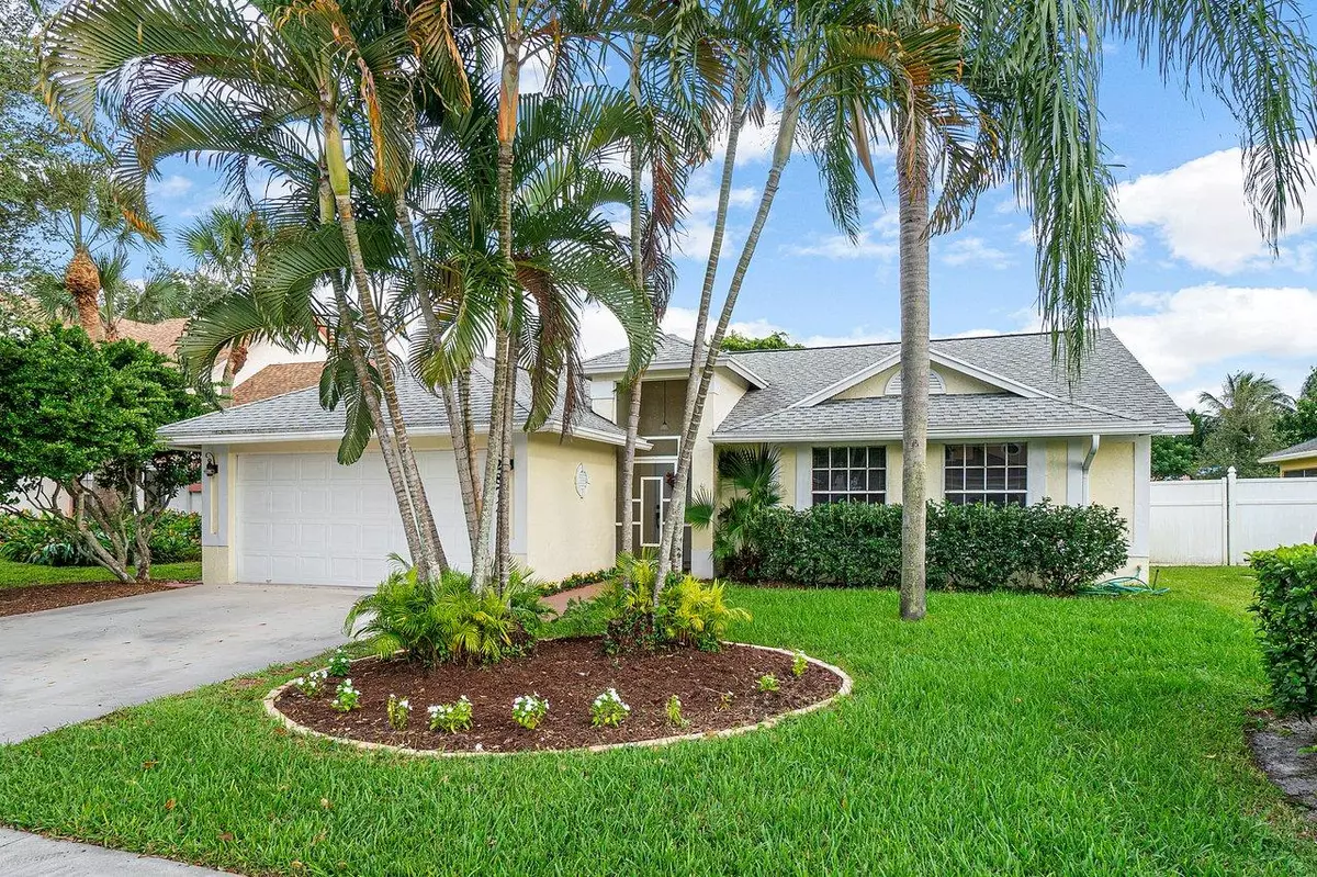 Wellington, FL 33414,12872 Meadowbreeze DR