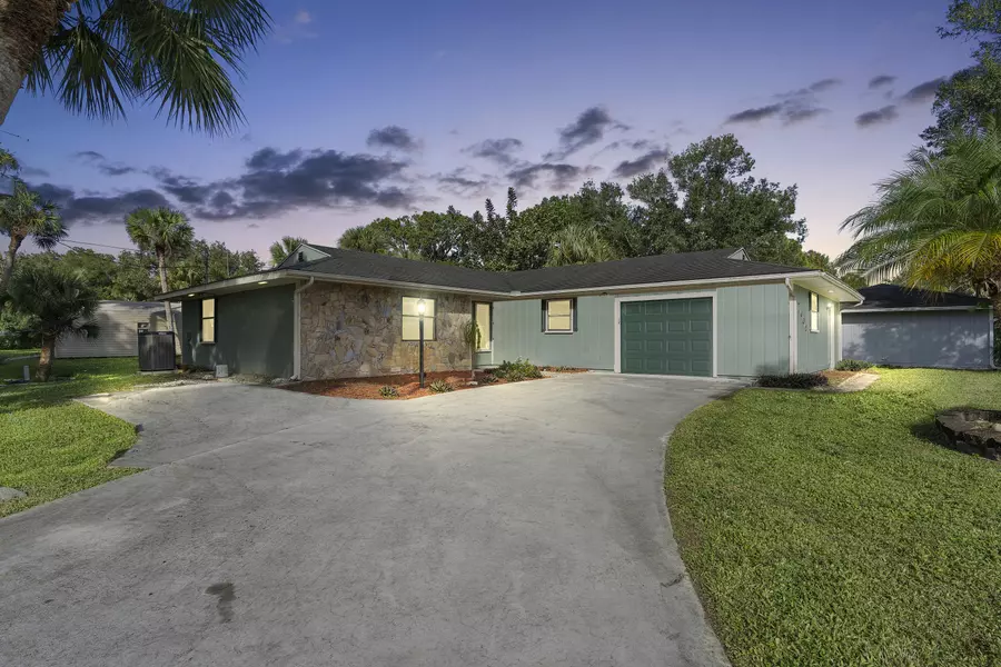 7602 Winter Garden Pkwy, Fort Pierce, FL 34951