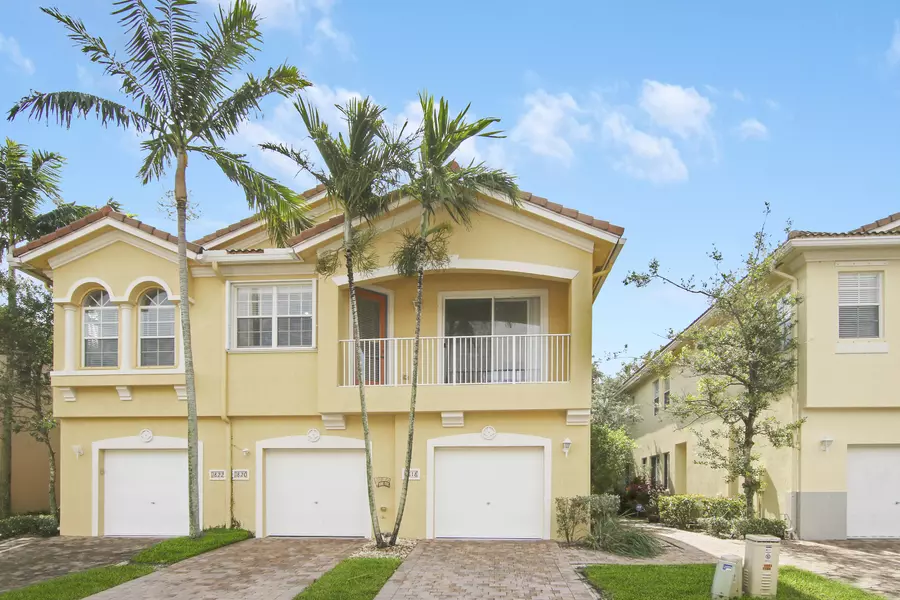 1818 Sonrisa ST, Riviera Beach, FL 33404