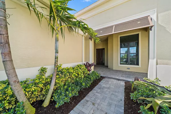 Palm Beach Gardens, FL 33418,13129 Faberge PL