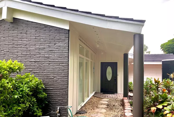 Atlantis, FL 33462,217 N Country Club DR