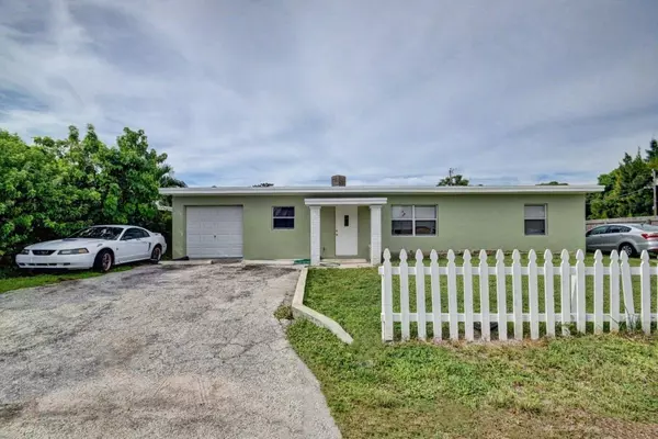 1213 Highview RD, Lake Worth, FL 33462