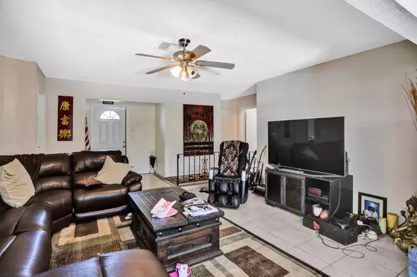 Lauderhill, FL 33313,5030 NW 18 CT