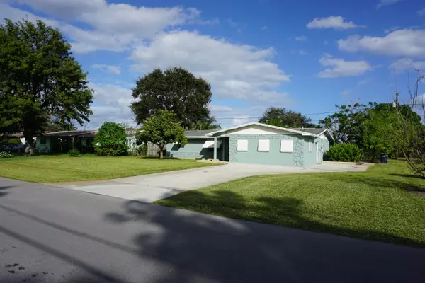 Stuart, FL 34996,1193 SE Madison AVE