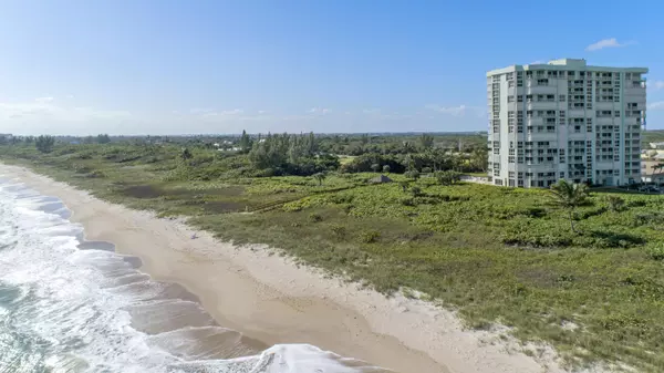 Hutchinson Island, FL 34949,2700 N Highway A1a 404