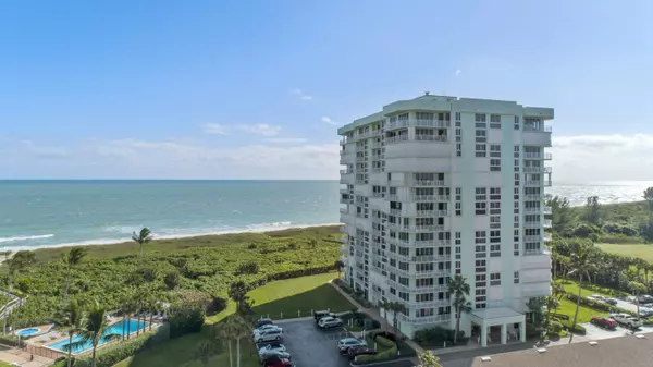 Hutchinson Island, FL 34949,2700 N Highway A1a 404