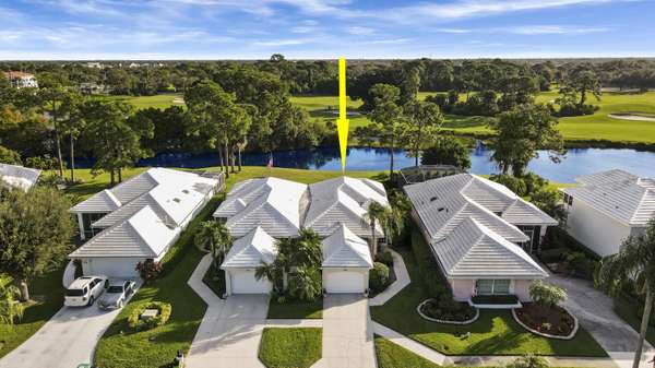 Port Saint Lucie, FL 34986,407 SW Fairway LNDG