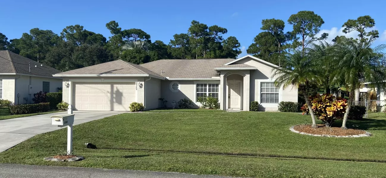 2349 SE E Gillette AVE, Port Saint Lucie, FL 34952