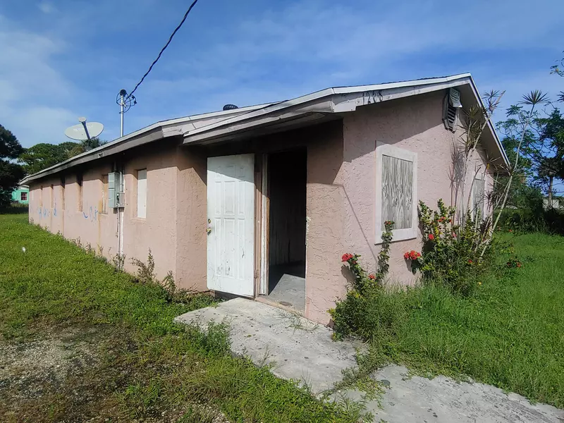 1208 Avenue I, Fort Pierce, FL 34950