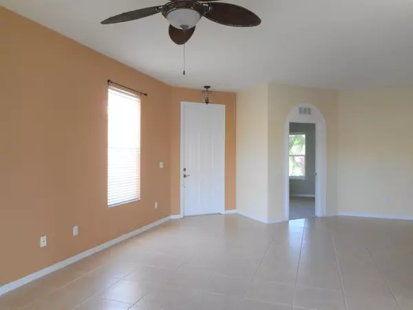 Port Saint Lucie, FL 34986,338 SW Coconut Key WAY