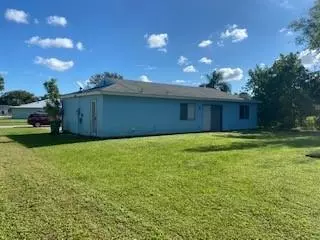 Port Saint Lucie, FL 34983,322 NE Cullman CT