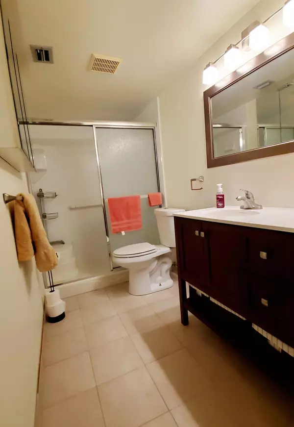 Greenacres, FL 33463,5773 La Pinata BLVD B-1