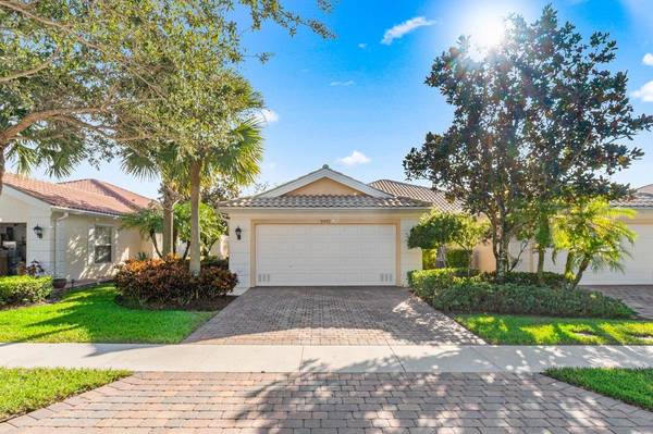 8410 St. Johns CT, Wellington, FL 33414