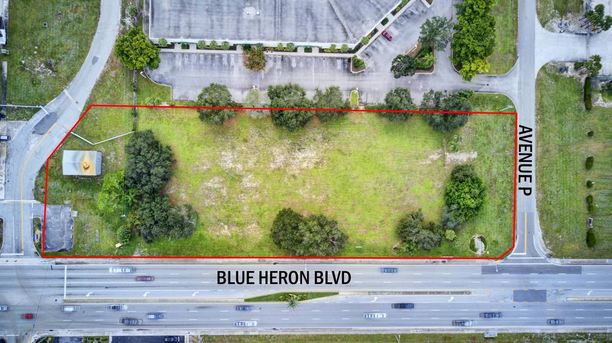 Riviera Beach, FL 33404,0 Blue Heron BLVD