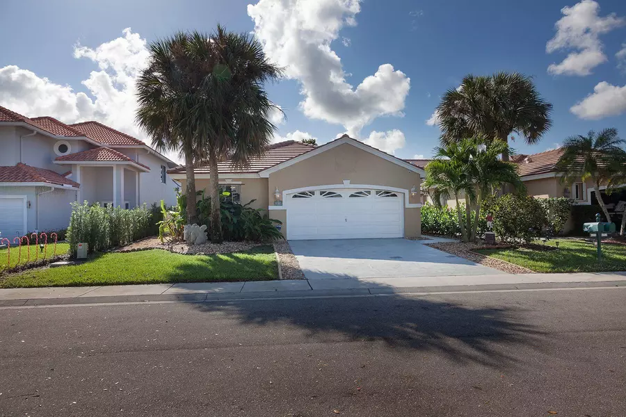 2680 Country Golf DR, Wellington, FL 33414