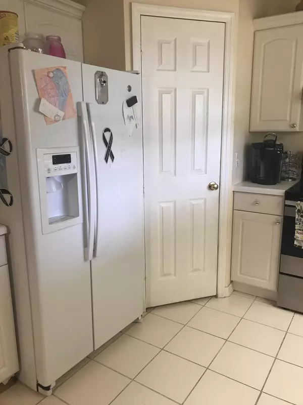 Port Saint Lucie, FL 34953,113 SW De Gouvea Ter TER