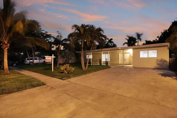 Pompano Beach, FL 33060,248 SW 11th CT