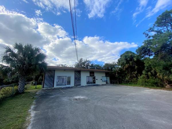 Jensen Beach, FL 34957,930 NE Jensen Beach BLVD