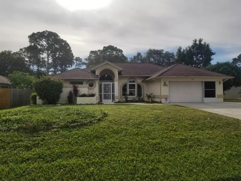 820 SW Canary TER, Port Saint Lucie, FL 34953